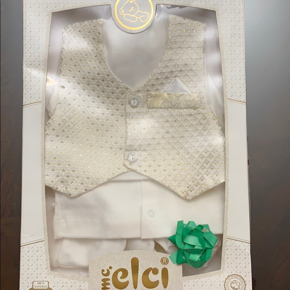 Newborn outfit